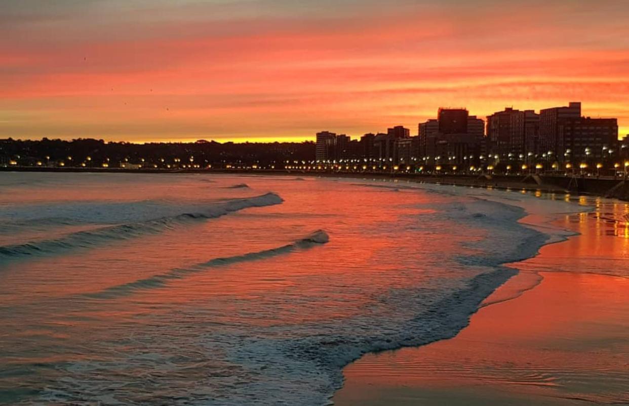 La Marina Apartment Gijon Bagian luar foto
